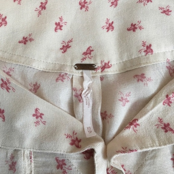 F r e e  P e o p l e • Floral button down tee - Picture 5 of 9